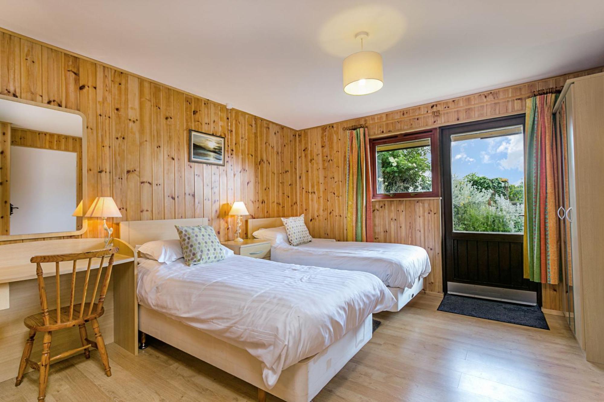 Laburnum Lodge Sleeps 6 Wheelchair Access Minehead Exteriér fotografie