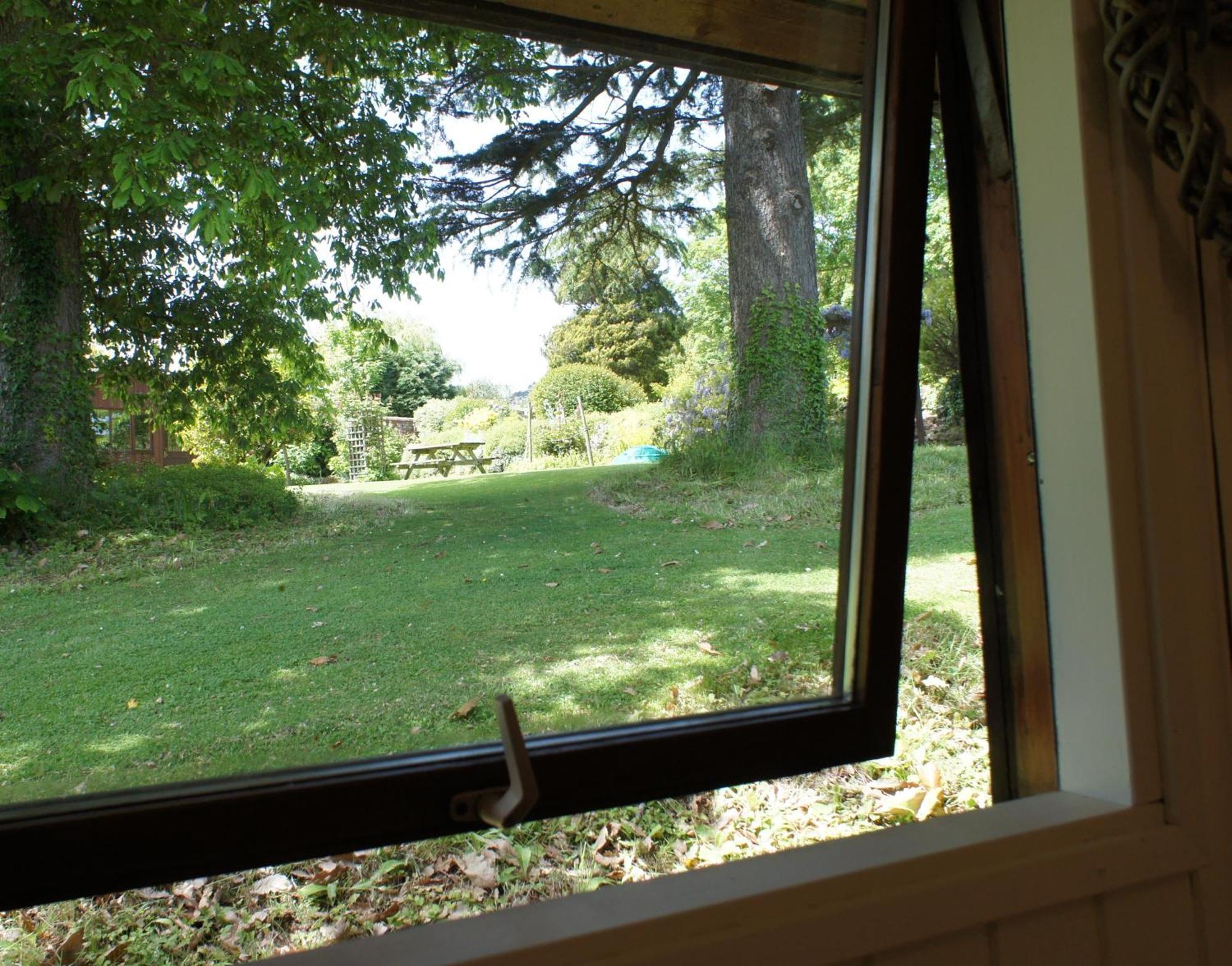 Laburnum Lodge Sleeps 6 Wheelchair Access Minehead Exteriér fotografie